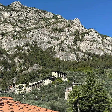 Villa Tamas Guesthouse-3